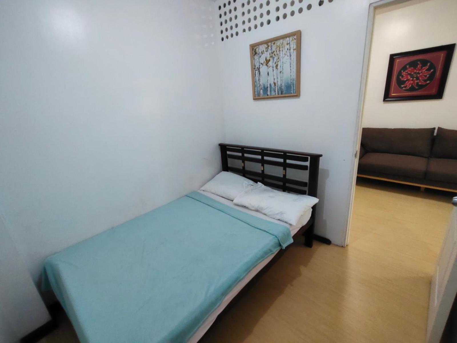 فندق La Belladoza Near Airport Paranaque City المظهر الخارجي الصورة
