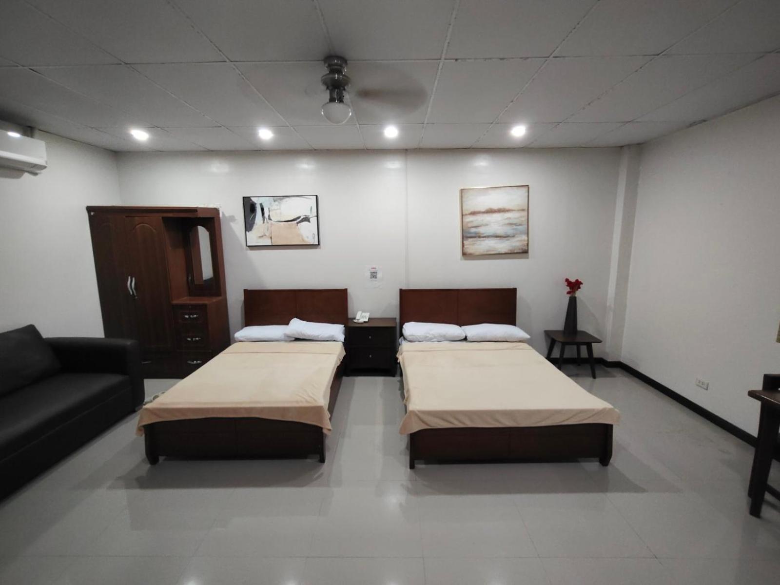 فندق La Belladoza Near Airport Paranaque City المظهر الخارجي الصورة